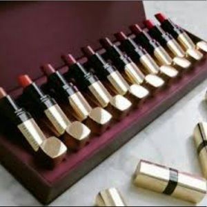 EUC - Bobbi Brown Winter2017 Lipstick Set